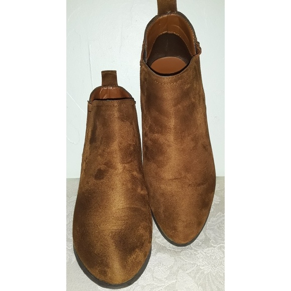 Pierre Dumas Suede Ankle  Boots - Picture 3 of 5